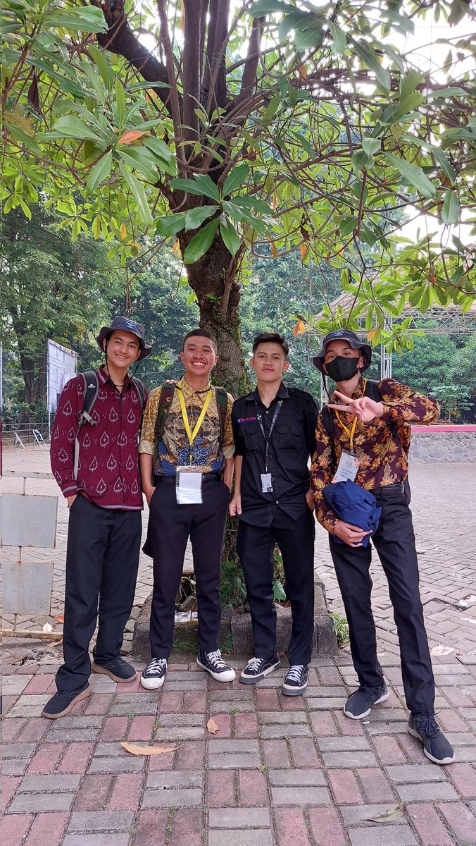 mohripet29's tweet photo. Seru abiezzzzz
#VOKASIIMPACT #MPKMB59SVIPB #IPBDIGDAYA #VOKASIJUARA  #TheGlimpeStoryofGatamalaAgrinawa https://t.co/aFedwEpvWQ