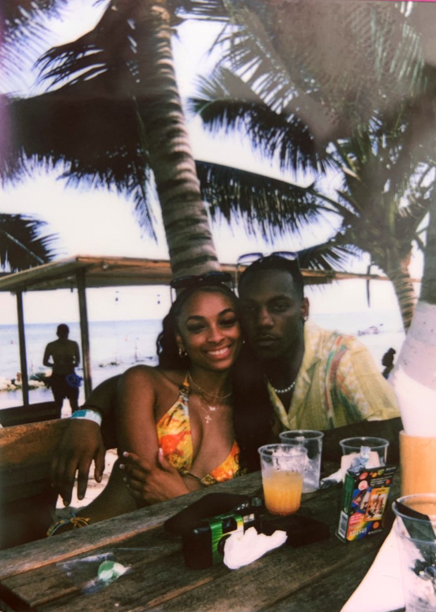 catch a flight &amp; change the weather😘