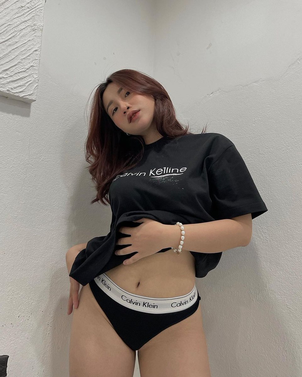 NicoYa0's tweet photo. 弟弟喜不喜欢这样的
＃意淫 #射屏 #文爱 ＃陪聊 #反差 #聊骚 ＃马来西亚 ＃羞辱 #马来西亚约炮 https://t.co/CDPbnc68BW