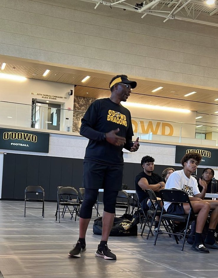ODowd_FB's tweet photo. @ODowd_FB Head coach @hardynickerson breaking down film in the new O’Dowd Gym 🐲🔥 #bishopodowdfootball https://t.co/mIVZ5DWjrI