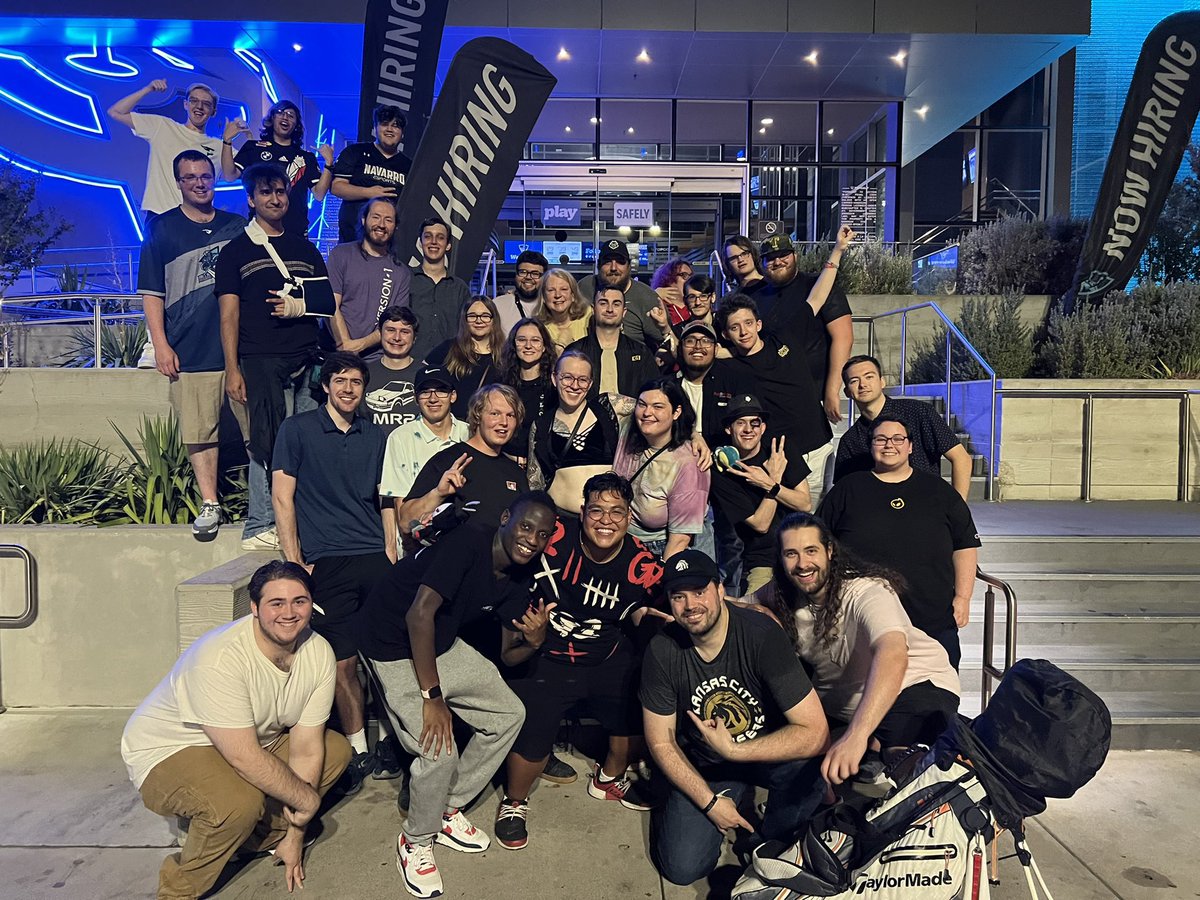AlamDillon's tweet photo. Had an amazing time with some amazing people! Thanks for the memories everyone <3 #RLCSWorlds #RLCS #RLCSDallas https://t.co/vAjDOMEbTM
