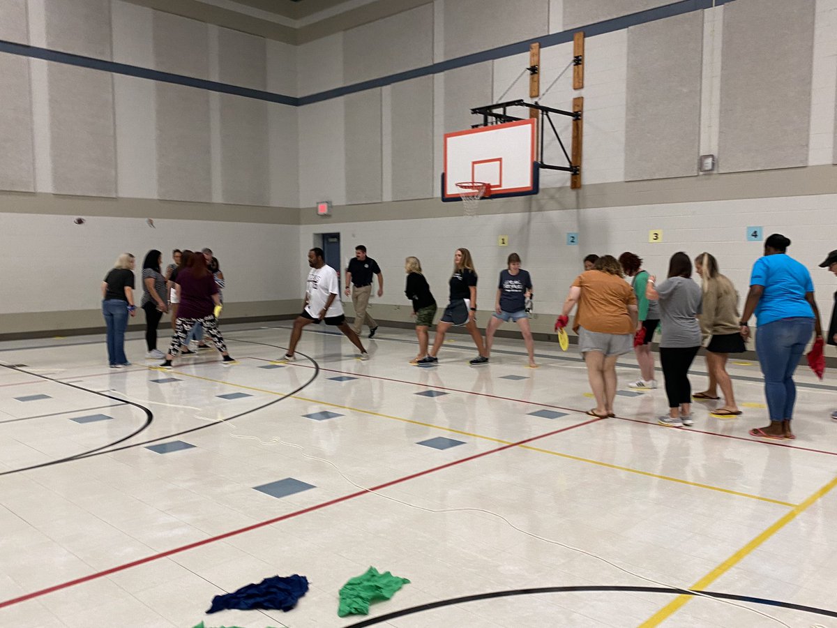 Allen714's tweet photo. It’s a gr8t day to be a @CVGator! We started the day with laughter, River crossing & ship building!
Thank you @Mann4Edu & @hesterchrissy1 for leading us through a time of connecting & reflecting as we prepare for the best year yet! #connectcv #SUCCESScsisd #FRAMINGsuccess https://t.co/aEQ2MG5yyk