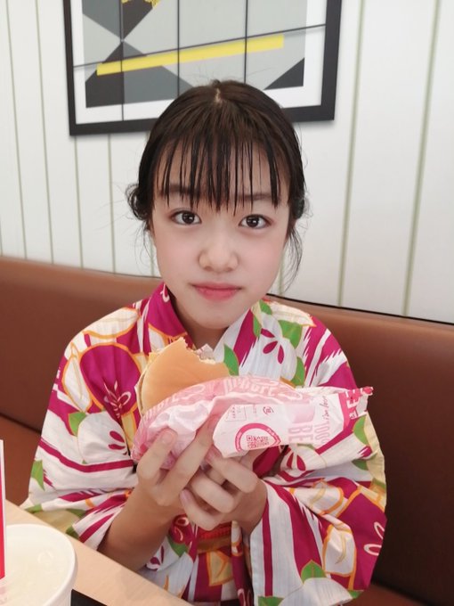 Twitterのコスプレ画像10