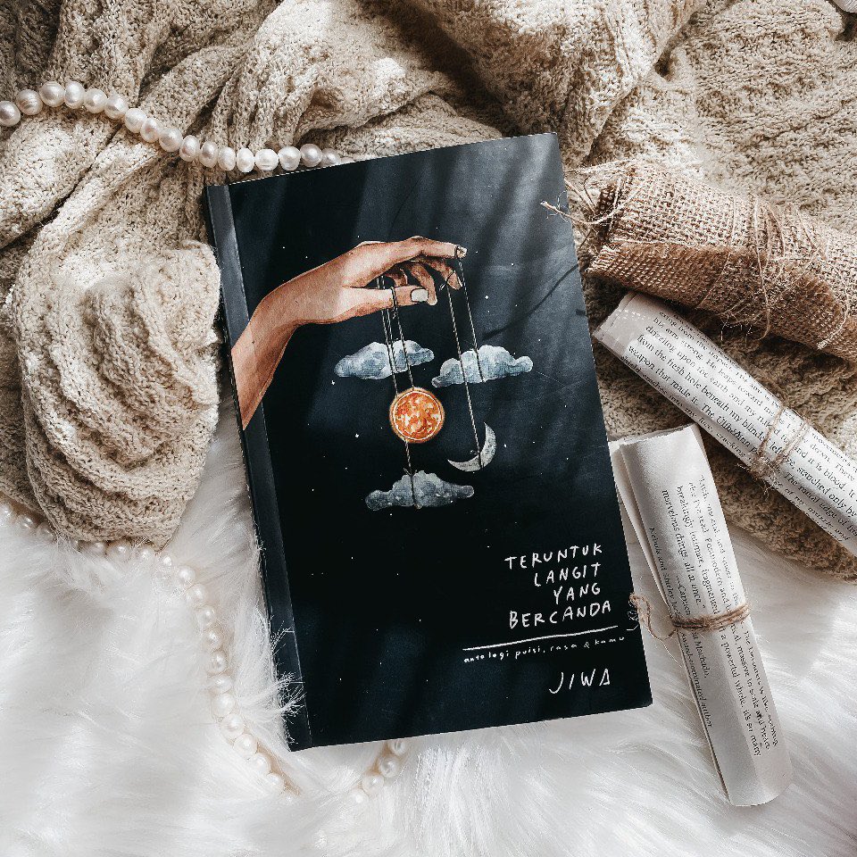 MustaqimJiwa's tweet image. Lama pula tak buat giveaway. Siapa nak memenangi buku ini? Saya nak bagi kepada 3 orang bertuah.❤️