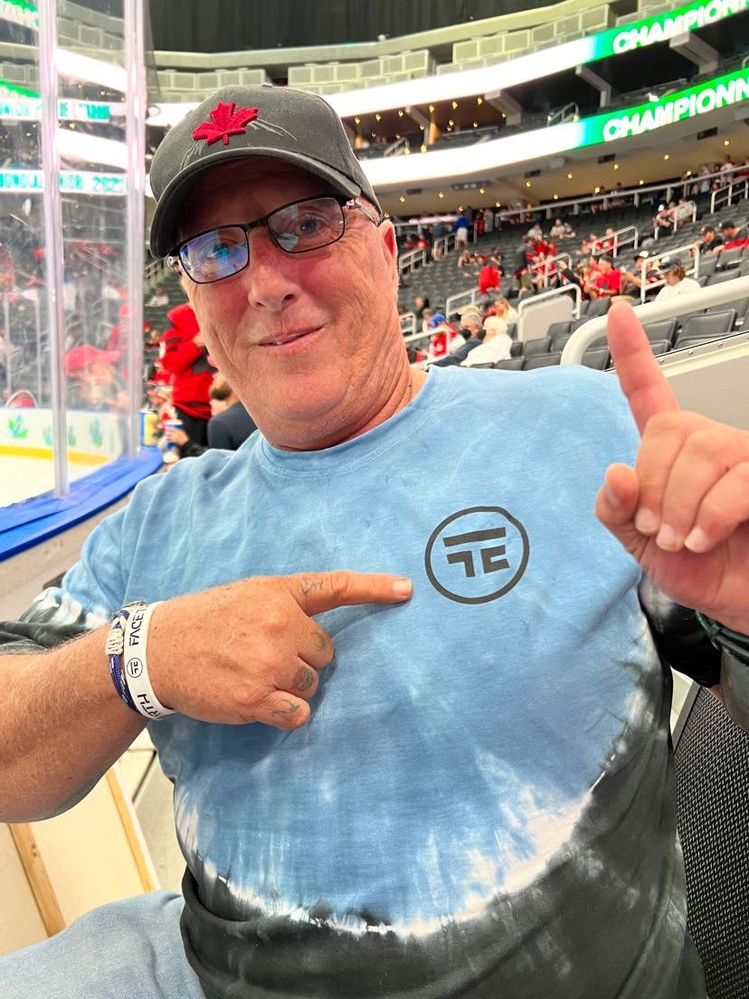 FaceTheEarthRD's tweet photo. We love fan photos! Thanks to Randy for repping FTE at the world juniors today!! #WorldJuniors #canada #facetheearth https://t.co/75nawHl0Yy