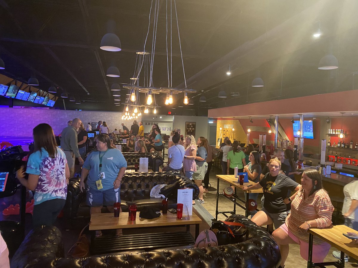 NMBHPrincipal's tweet photo. Great afternoon bowling with the Seahawk family. 🎳🎉@myrtlebeachhigh #AlwaysASeahawk #LeadMBHS https://t.co/YIDL4UepNp