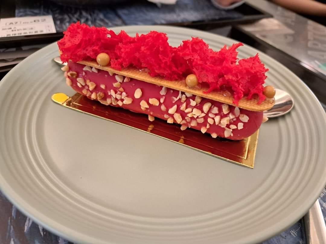 vixiiiart's tweet photo. Artem's cake ๐๐๐ is long ๐๐๐
This is in the Taiwan cafe collab, by the way~
#ArtemWing #TearsOfThemisAnniversary https://t.co/jD4iFyiKXP