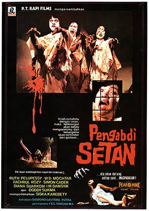 jokoanwar's tweet photo. Btw, foto profil saya waktu umur 7 tahun. Beberapa hari setelah nonton Pengabdi Setan di bioskop Remaja Theatre, Simpang Limun, Medan. Jalan kaki sendiri krn duitnya cuman cukup buat beli karcis. Saat itu mulai mimpi pengen bikin film. Dan sekarang mimpi itu jadi kenyataan 😢 https://t.co/XQqIwgwchc