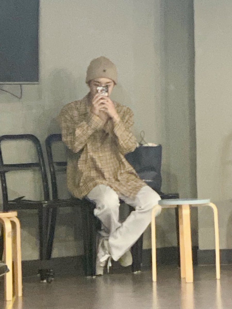 #EPEX #금동현 FNS 
[ 곰돌이가 왔어요~ 제니스 뭐해요?🤔 ]