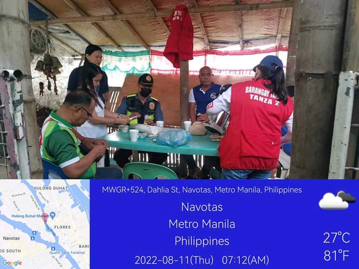 NPD_NCRPO's tweet photo. NPD UPDATES: “KAPEHAN SA BARANGAY TANZA 2”

#WeServeAndProtect 
#TeamNCRPO 
#TeamNPD 
#WeDareWeCare 

https://t.co/nHpsJdjPdp https://t.co/Q0kY0Hk38M