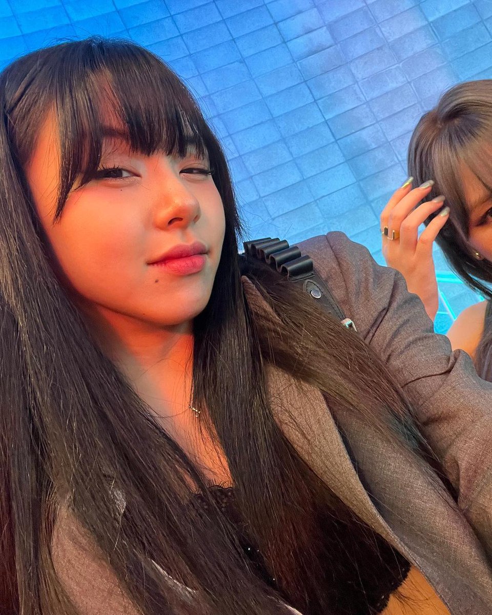 채영 (CHAEYOUNG) tweet media
