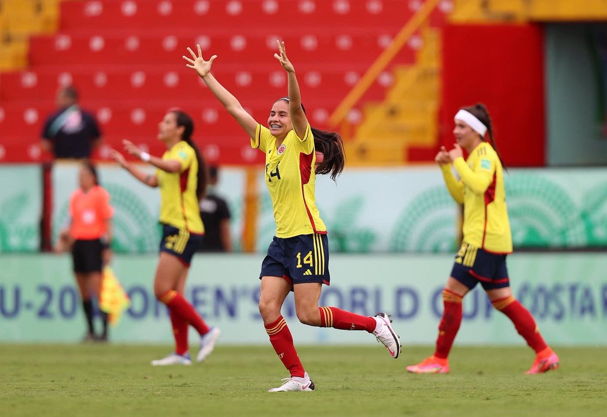 futboldereserva's tweet photo. La Selección Colombia 🇨🇴 Femenina Sub 20 dio un golpe de autoridad en su grupo al vencer 1-0 a una de las delegaciones favoritas al título,  la selección germana.

#FútbolDeReserva #FútbolFemenino #MundialSub20 #Colombia #Alemania #WorldCupU20 https://t.co/bruNYS6qzH