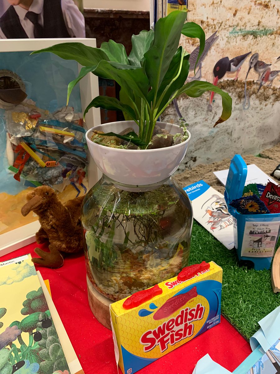 stansw's tweet photo. Our policymakers need to see, in person, the dedication &amp;  amount of work our school teachers are putting into science education for our future thinkers, especially in this time of teacher shortages when our staff are under more pressure than ever- STANSW

 #Scienceinthehouse2022 https://t.co/HeUIrjSNdz