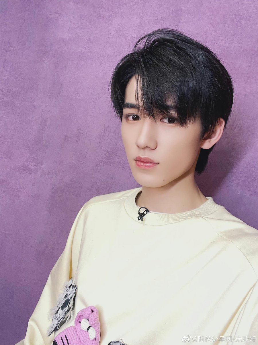 TNT_LATAM's tweet photo. Song Yaxuan actualizó en Weibo

"Compártelo 🎵"

(04/08/22)
#SongYaxuan #Yaxuan #TeensInTimes https://t.co/ZRI6fifpud
