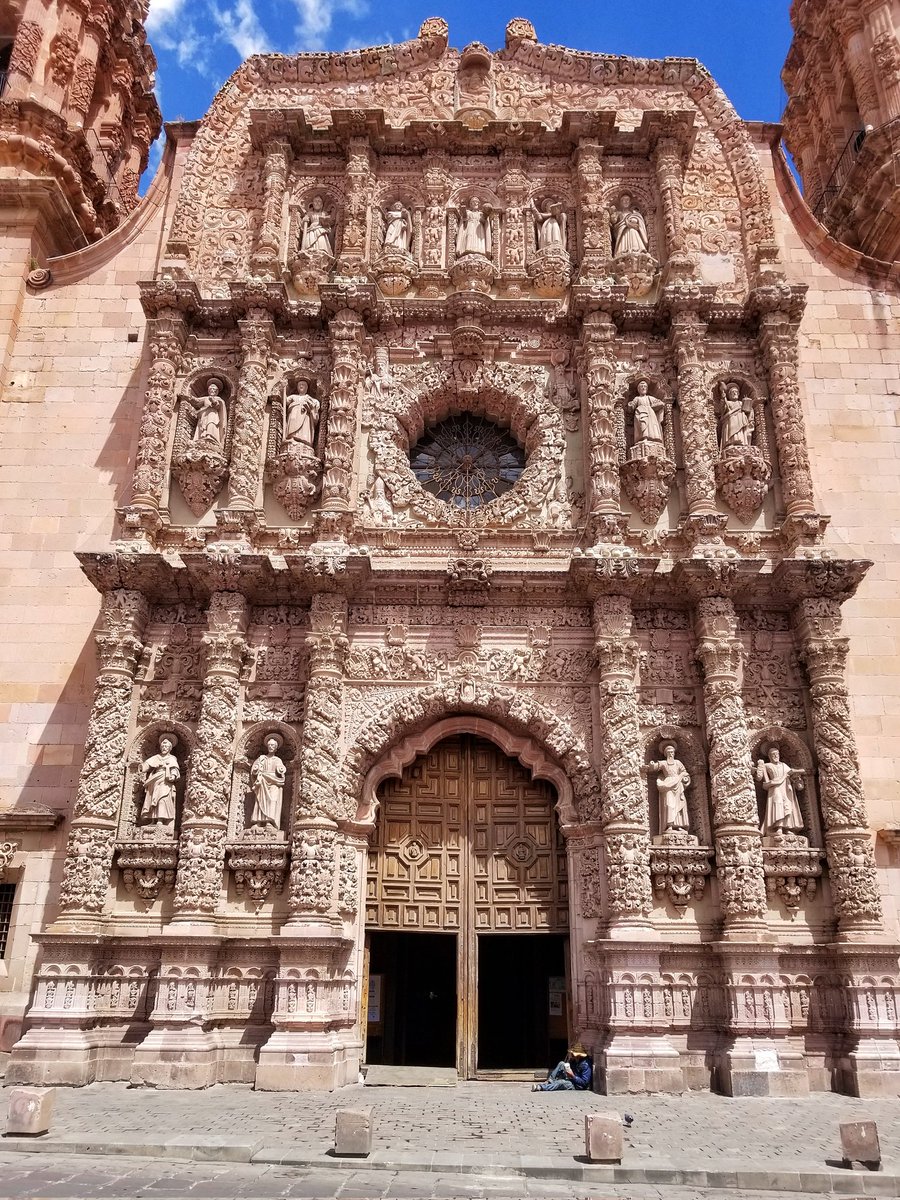 JeronimoSaucedo's tweet photo. Catedral de Zacatecas, fachada poniente https://t.co/9pllmwJ6YN
