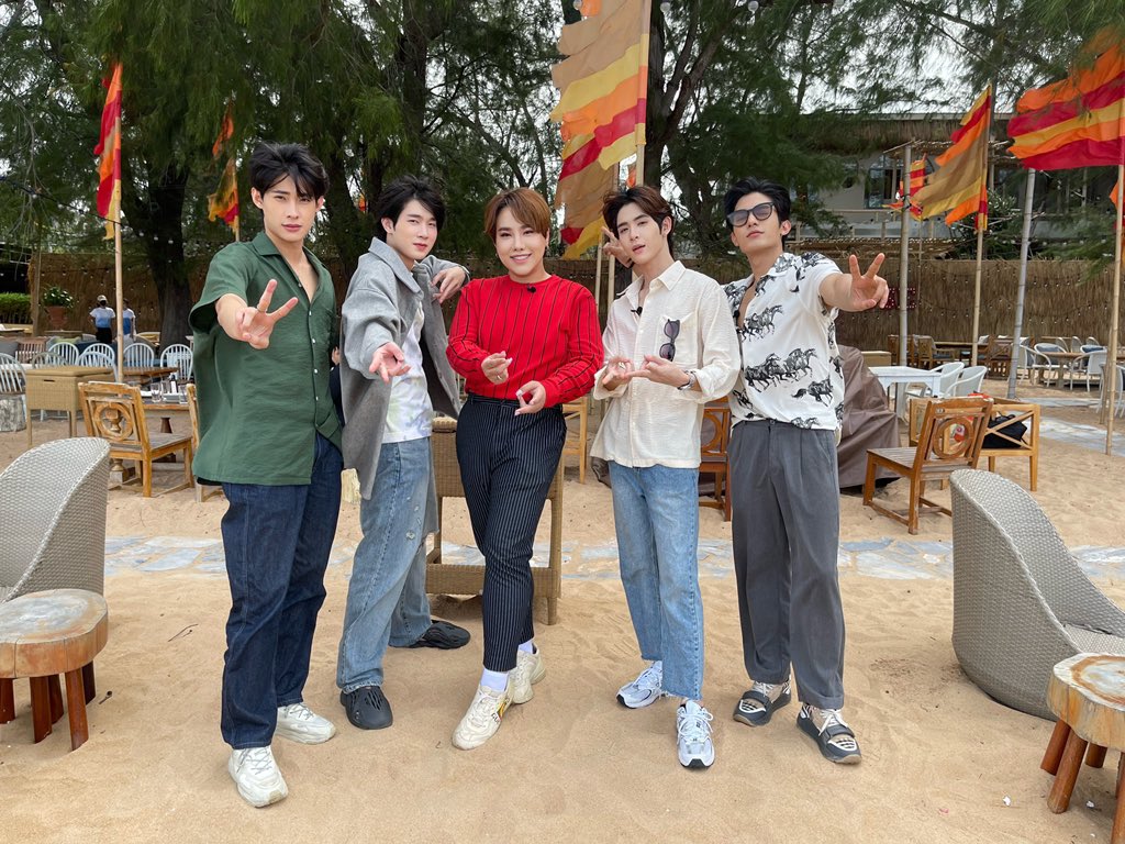 ปรากฎการเหนือธรรมชาติ 🌪💥 <a href="/TutorKrp/">TUTOR</a> <a href="/mynameis_yim/">mynameis_yim</a>  <a href="/netsiraphop/">NET</a> <a href="/Jamessu_w/">JS</a> @bookko #bookko #พายุคนหล่อเข้าไทยแล้ว #เที่ยวทิ้งตัว #Special #4หนุ่มพายุหมุน #ททท #การท่องเที่ยวแห่งประเทศไทย #เที่ยวทั่วไทยไปกับบุ๊กโกะ #TutorYim #netjames