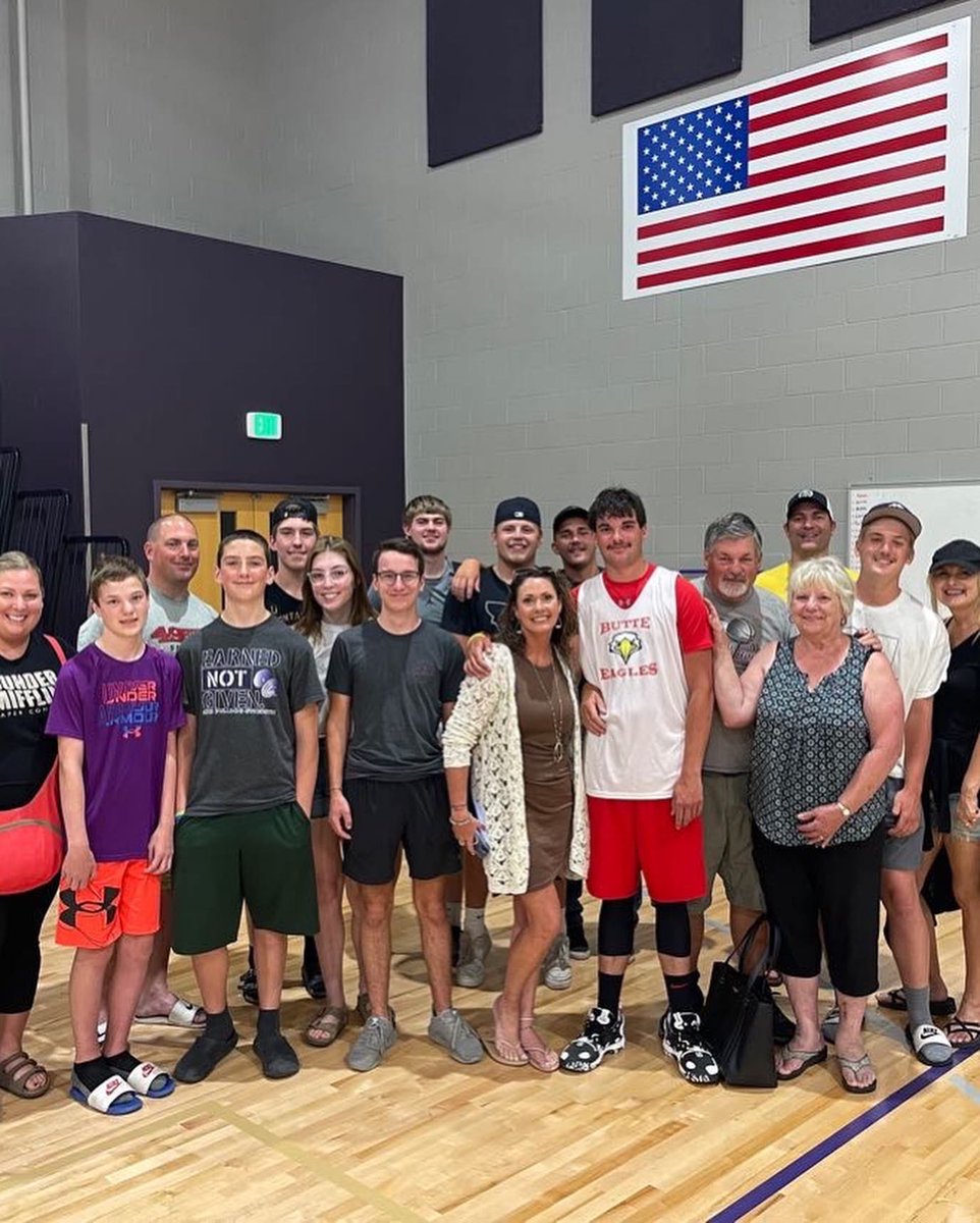 stenson_zach's tweet photo. 2022 Burgman Boyle scholarship basketball game!! https://t.co/7r38ZkzsZU