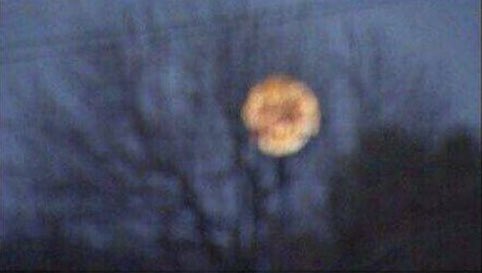 Cheapie13's tweet photo. Tony Jefferson: the moon looks awesome tonight! 

Everyone else: wtf are you talking about? https://t.co/YTqj1CduXc