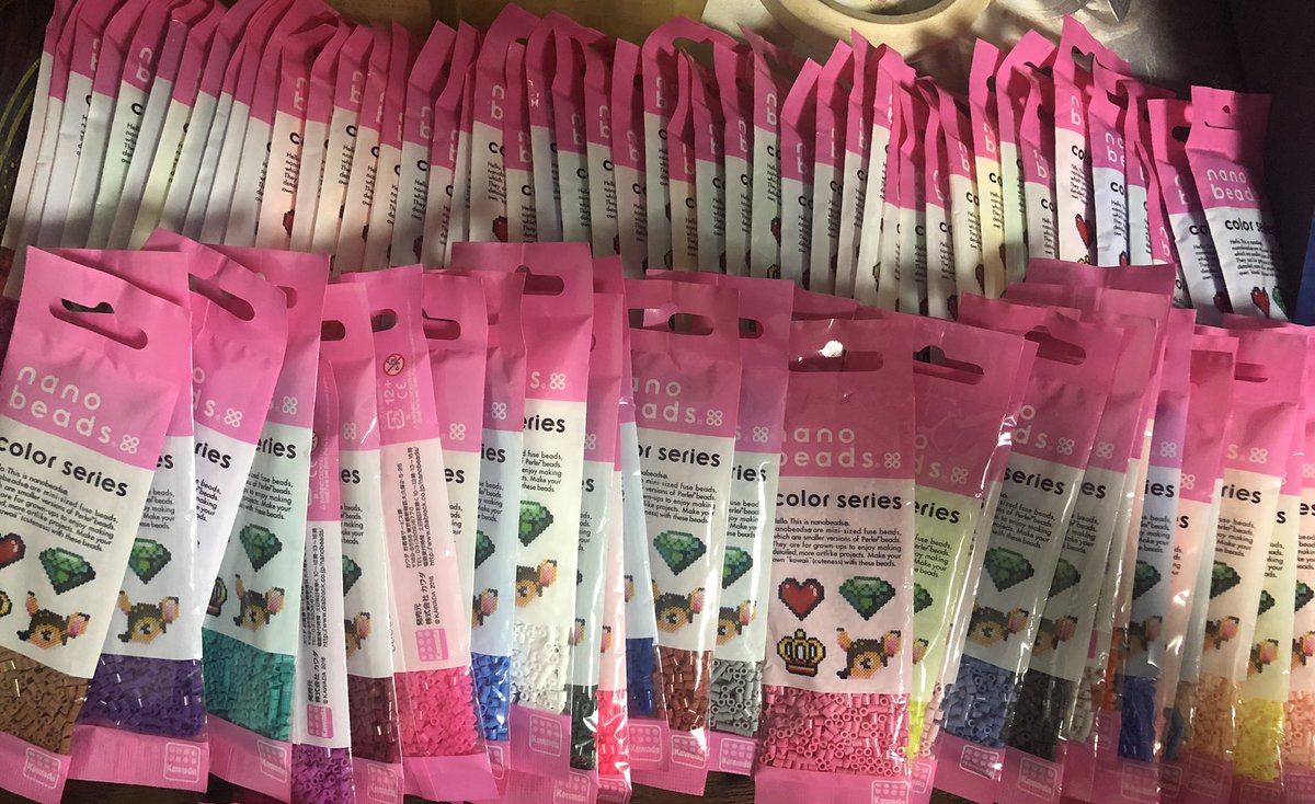 magocmp's tweet photo. すごい安かったからとんでもない量のナノビーズ買ってしまった🤔 https://t.co/48SA6A2vLL