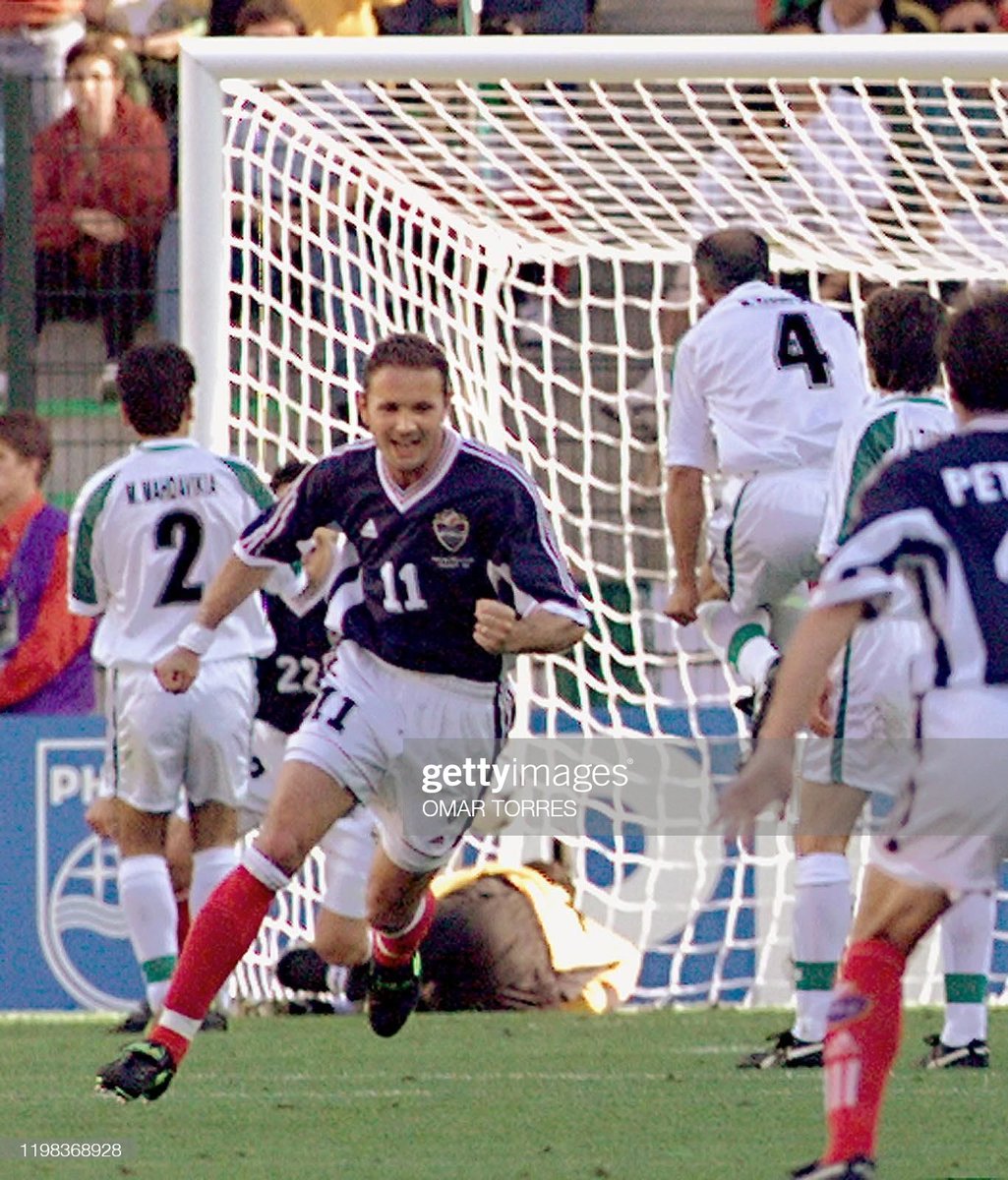 CopaLendas's tweet photo. Siniša Mihajlović, Iugoslávia 🇷🇸.
Copa do Mundo de 1998, França.
10º lugar.
1 gol, 4 jogos.
#mihajlović #jugoslavija #worldcup1998 #coupedumonde1998 #copa1998 #fifa #legenda #miha #barbika #Плави #plavi #fsj #stadegeoffroyguichard #yug #panini #qatar2022 https://t.co/PyO684g4UE