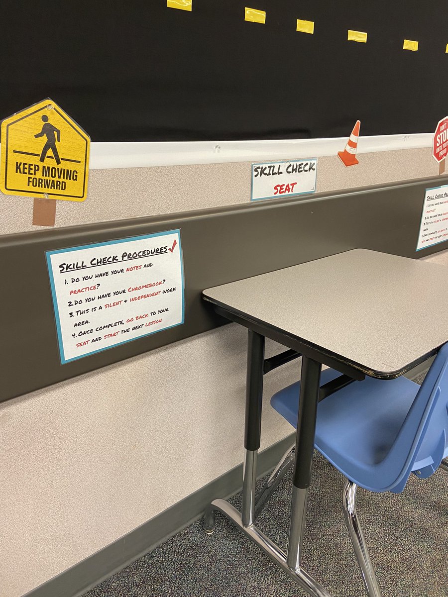 CrazyMSTeacher's tweet photo. Public Pacing Tracker✅ Skill Check (MC) desks and directions✅ Easy organized access to lesson materials✅ Lesson SuperStar helpers✅= ready for first day!!!  @_ACMSCougars @modernclassproj @drycreekschools https://t.co/2b3yx2bPQs
