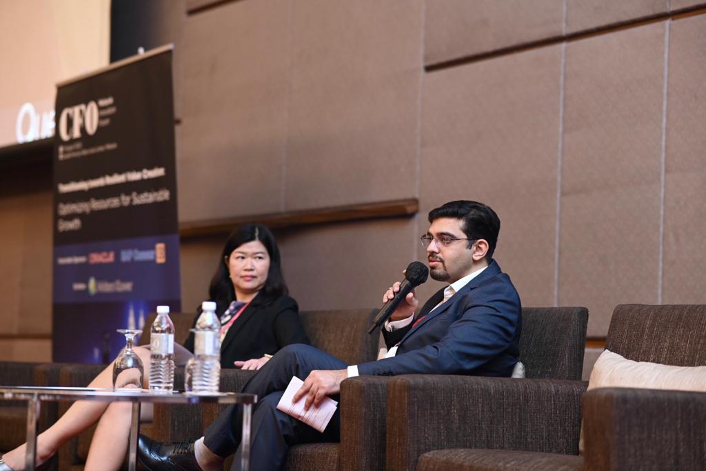 QuestexA's tweet photo. Aditya Khurana and Adrine Ong in a fireside chat, discussing 'CFO Versatility: Shifting the Spotlight to Sustainable and Inclusive Growth'

#QuestexAsia #CFOMY22 #chieffinancialofficer #liveevent #malaysia https://t.co/wZnfmzI7do
