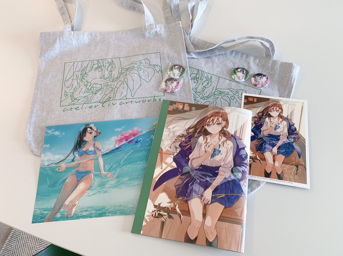 「ペーパー以外の新作、実物も綺麗にできあがりました!バックのテクスチャー感も夏っぽ」|Tivのイラスト