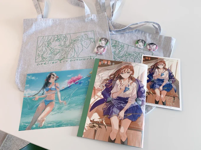 ペーパー以外の新作、実物も綺麗にできあがりました!バックのテクスチャー感も夏っぽっくて良い感じ 