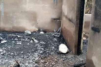 #Cameroon: New Military Abuse > Killings, Disappearances.

“Cameroon’s partners should insist that there can be no peace in Anglophone regions without justice+send a strong msg to the gvt that engaging in atrocities with impunity has consequences” <a href="/hrw/">Human Rights Watch</a>

hrw.org/news/2022/08/1…