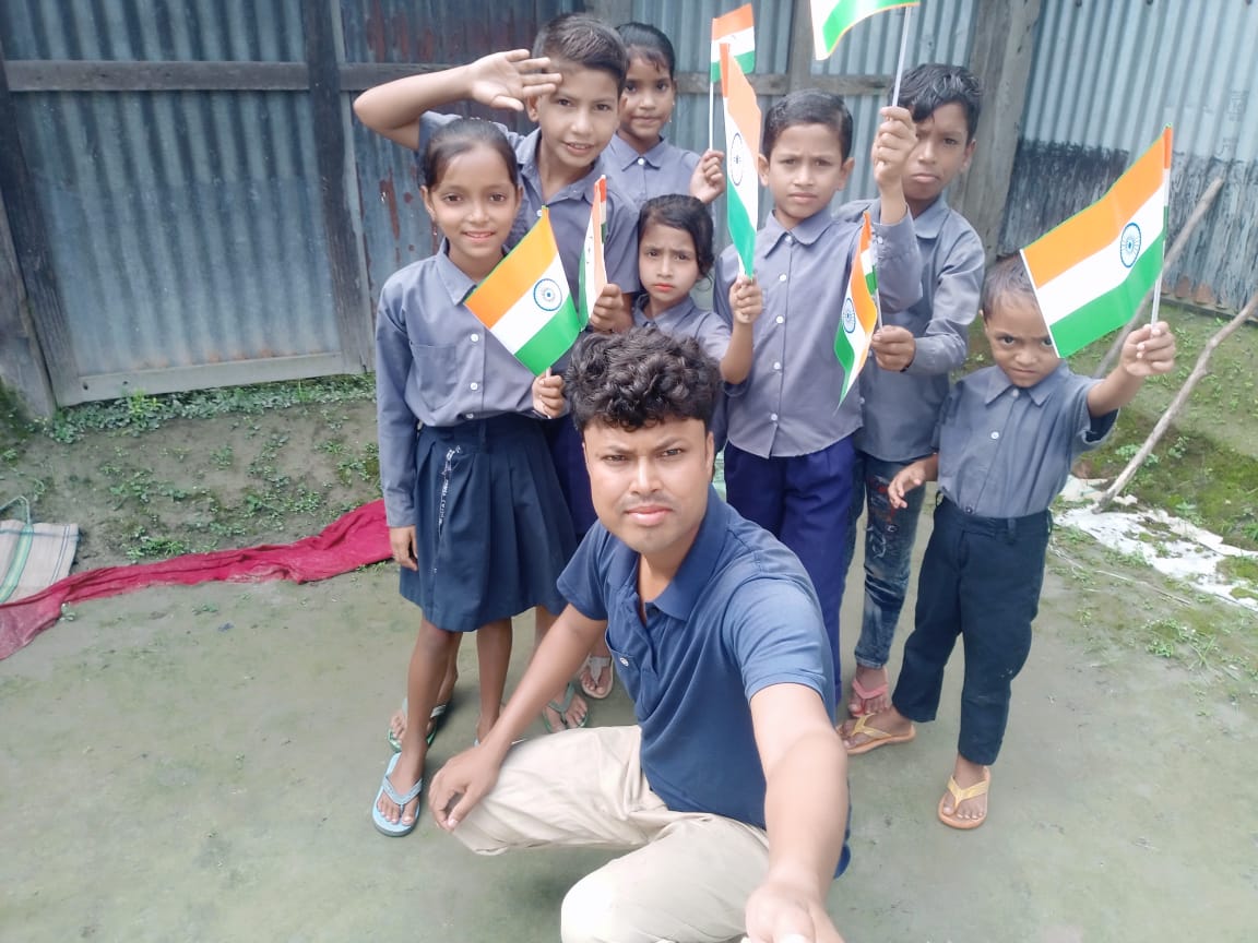 YuvaBongaigaon's tweet photo. #HarGharTiranga 
@Nyksindia https://t.co/O985We6UcA