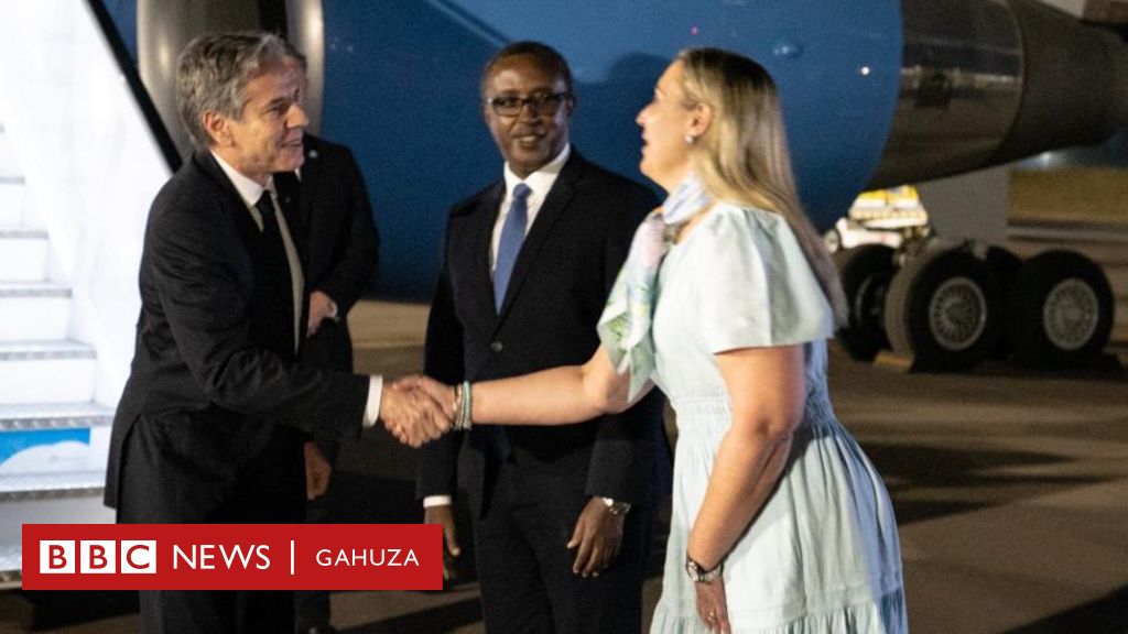 bbcgahuza's tweet photo. Antony Blinken yageze i Kigali, #Rwanda

Byitezwe ko ashyira igitutu ku bategetsi ngo barekure Paul Rusesabagina

Paul Kagame ati: '...hari ibintu bidakora gutyo hano!'
https://t.co/2P5P5Heyh3 https://t.co/iXsUC0YEog