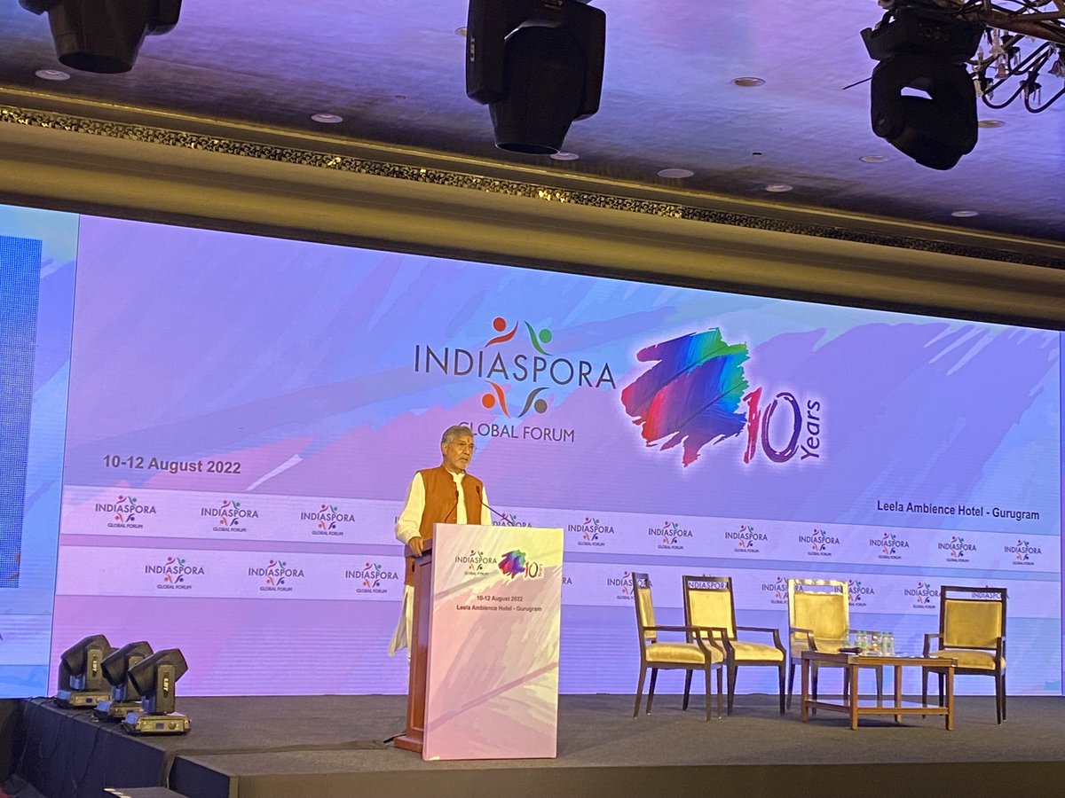 IndiasporaForum's tweet photo. Nobel Laureate Kailash @k_satyarthi gives a moving keynote address at our Global Forum on his work against child slavery which won him a Nobel Prize.

Fighting child slavery is the "collective responsibility of all those who love India and all those who love humanity" he said. https://t.co/oa4TDORr9B