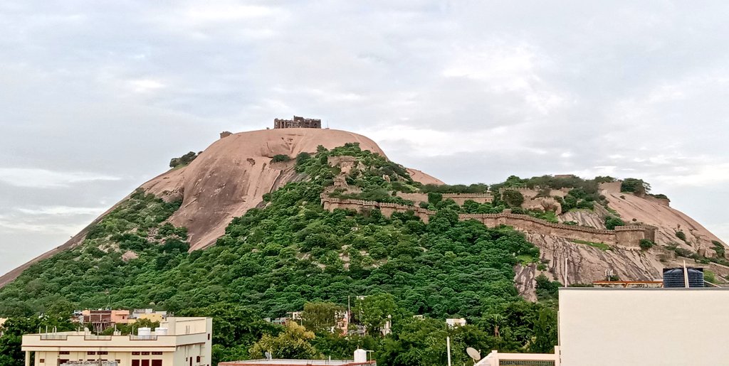 saifuddin_06's tweet photo. KTR ANNA IS THERE ANY PLAN TO ILLUMINATE BHONGIR FORT ON THE OCCASION OF INDEPENDENCE DAY 
#AzadiKaAmritMahotsav 
@KTRTRS @KTRoffice #KTR https://t.co/IftRFZwUEE