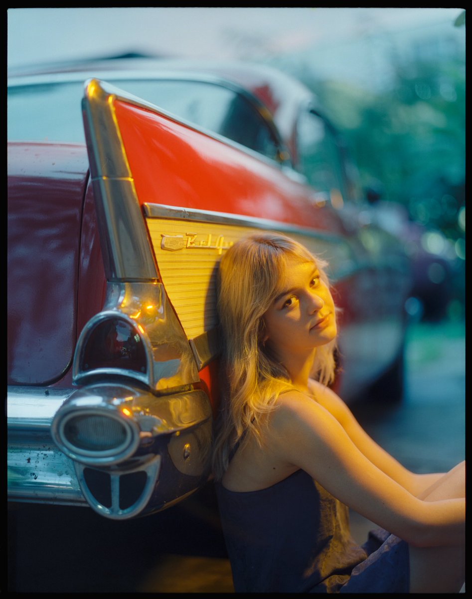 Kyohnam1's tweet photo. Amanda #cinestill800 #120mm #film #pentax67ii https://t.co/bx9td6Bv09