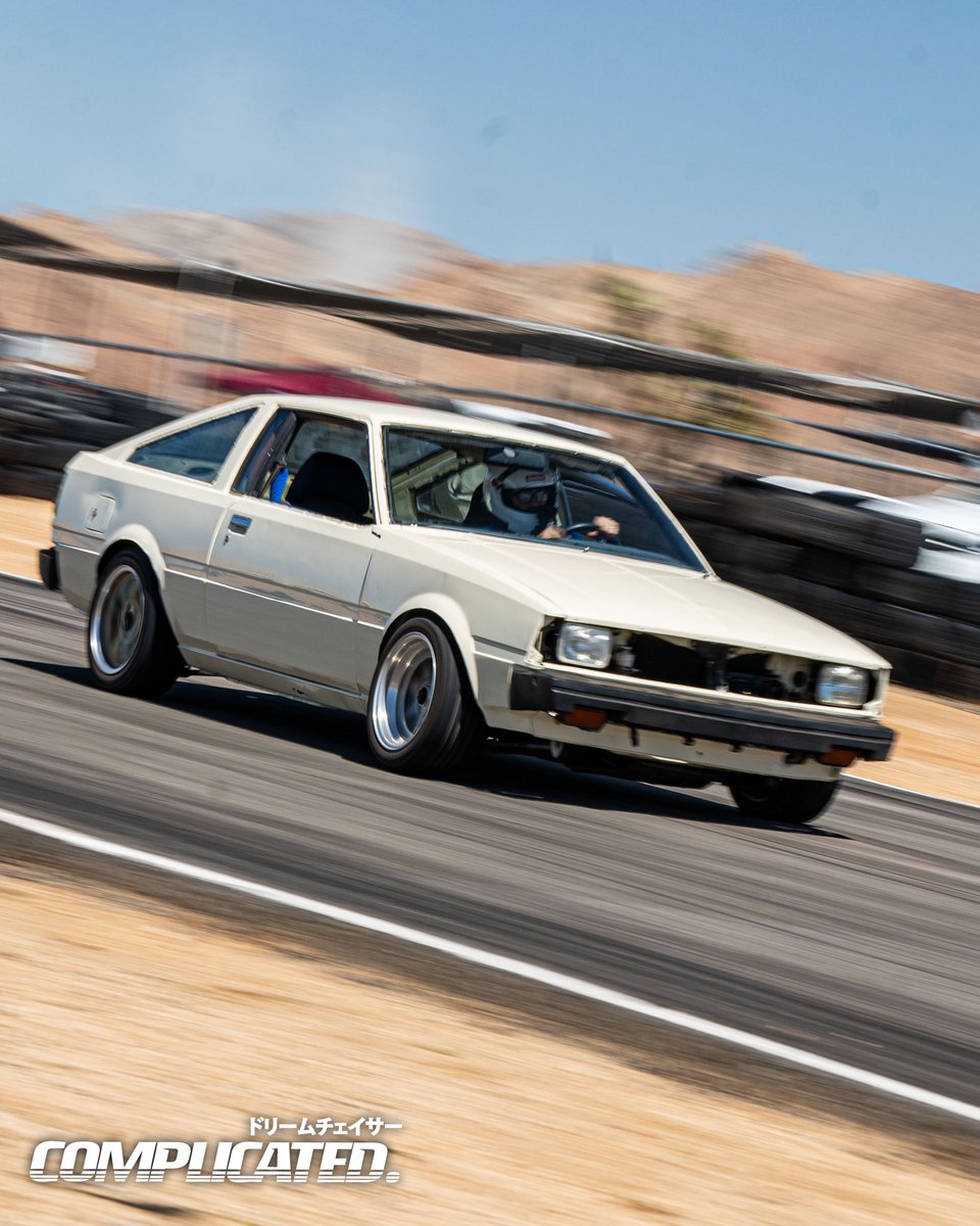 complicatedus1's tweet photo. Snaps of a few Corollas 8/6 Day at AVS! #ae86 #toyota #trueno #initiald #drift #japan #te72 #4age https://t.co/tfFzoabXQM