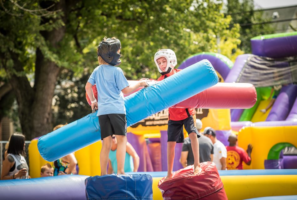 RVNeighbors's tweet photo. The family area at Retro is one of THE BEST and offers top-notch talent, games, inflatables, crafts, balloon artists, face painting, music and more. Bring the family out for a day of fun this Saturday and Sunday, August 13th and 14th! #RetroOnRoscoe #RoR2022 #BestFest4Kids https://t.co/RKiCMU43OA