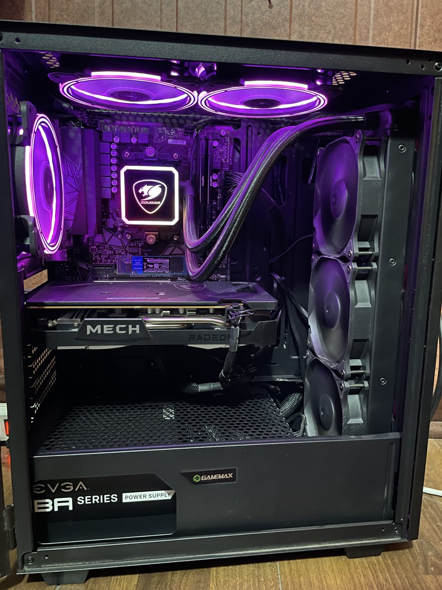 Hxmor_'s tweet photo. estoy vendiendo mi pc todas las caracteristicas estan en la imagen, rt se agradece<3 https://t.co/N1n3EfN0VZ