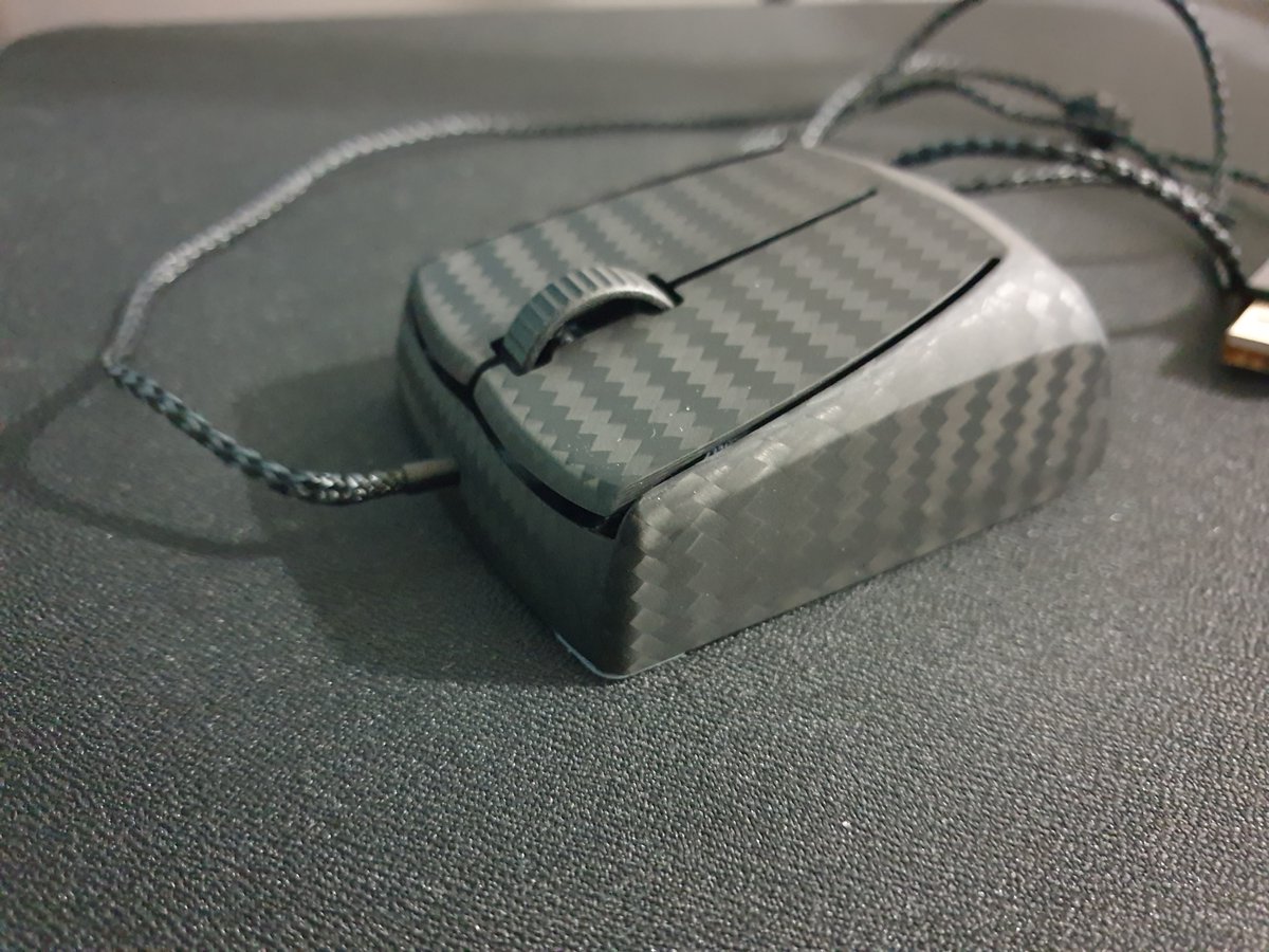 I made a guide to installing <a href="/enncoogears/">enncoo</a> AirCord Paracord Mouse Cable on the Zaunkoenig M2K.
You can purchase it from <a href="/GilmoreDesigns/">Gilmore Designs</a> with the correct crimping/connector for the M2K.
docs.google.com/document/d/1SE…
#zaunkoenigm2k #zaunkoenig #m2k #enncoogears #enncoo #mousemod #gaming