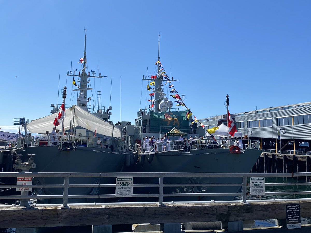 MiaYenCanada's tweet photo. Thanks 🙏🏽 to @WestCoastCmdre, @HmcsYellowknife &amp; @HMCS_NCSMSask for flying the 🇨🇦  with me &amp; the @CanCGSeattle team at @SeafairFestival in #Seattle last week. 

🇨🇦 has an important role to play in North American security. #FriendsAlliesPartners https://t.co/StFNUIQebg