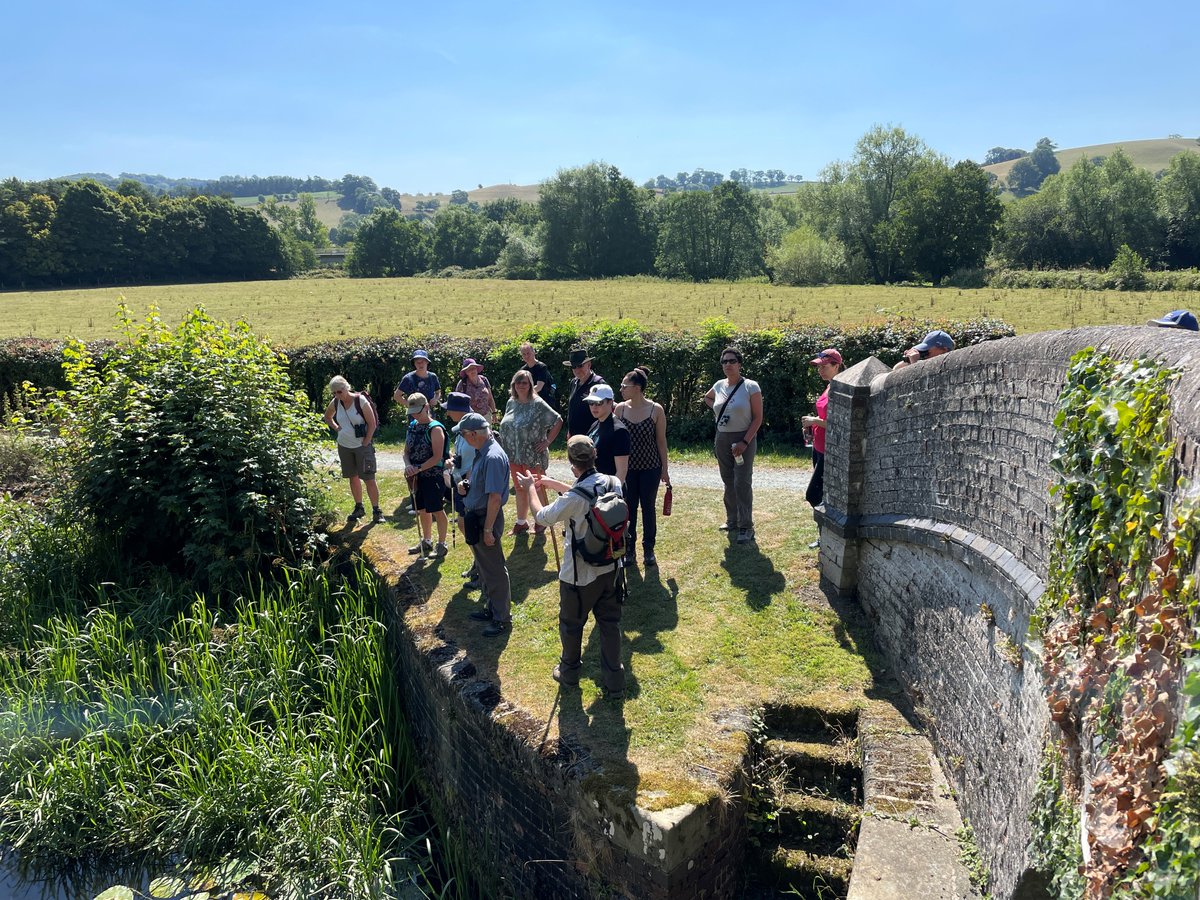 MontWildlife's tweet photo. Fantastic turn-out at yesterday’s #MontgomeryCanal Guided Wildlife Walk - dazzling display of dragonflies and damselflies, sunshine, birdsong and super company😍 👏😀 Want to join us on the next one? Head to https://t.co/tXo7R5t7mc
#RuralNetworks #MontgomeryCanal https://t.co/lUTxR0Np0e