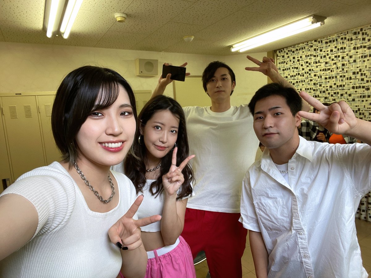 reo_activity's tweet photo. 本日無事イベント終了しました!
お客さんの前でダンスするのは
演技するのと同様に楽しすぎました🕺
出演するにあたりサポートしてくれた方々や運営スタッフ、EHMの方々、お客様方、本当にありがとうございました
活躍の場を広げられるよう、さらに頑張ります!
#EAGER_V
#ECMF
#稲毛野外音楽堂 https://t.co/EArZgJee24