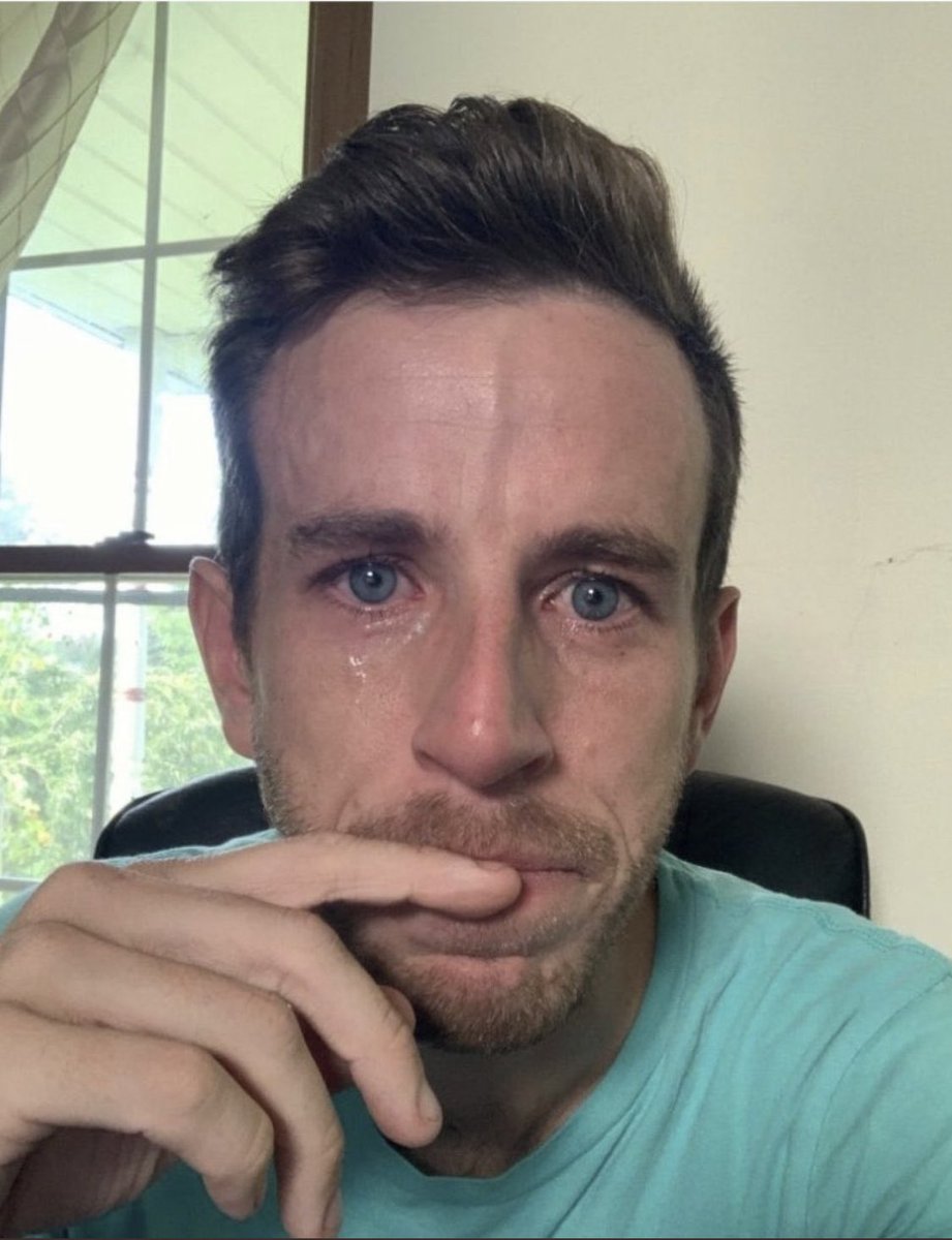 beastielife's tweet photo. POV: you deliver the video asset 

Client: This looks great! Can we change the song real quick? https://t.co/YesT6oq6aP