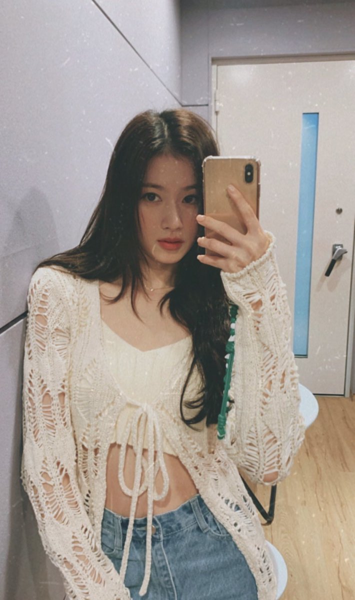 offgunne's tweet image. WHAT THE FUCK ANG GANDA NI SANA