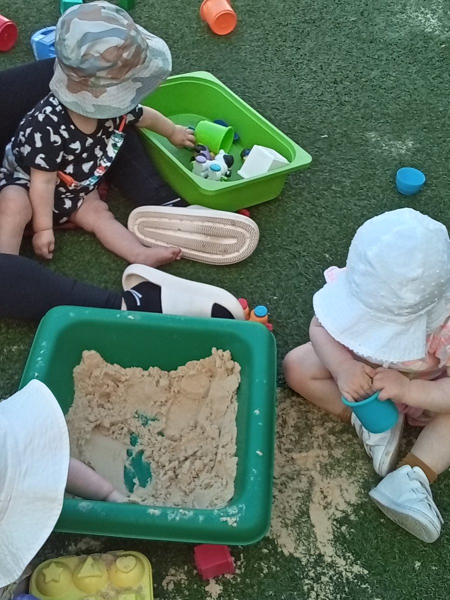 Fun in the sand for the babies this morning. Feeling the texture in their fingers and filling and emptying containers. <a href="/SarahFilPortico/">Sarah Fillingham</a> <a href="/PorticoNicole/">Nicole Politis</a> @