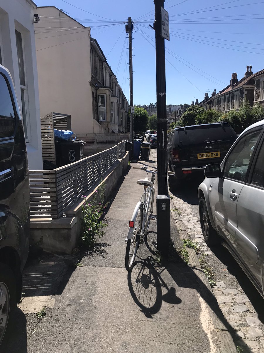 Chandos Road still desperate for that bike rack. Especially on bin day when the pavements are already full of bins….<a href="/MarvinJRees/">Marvin Rees</a> <a href="/BristolCouncil/">Bristol City Council</a> <a href="/AllianceWalking/">Bristol Walking Alliance</a> <a href="/BristolCycling/">Bristol 🧡 Cycling</a> <a href="/GuyPoultney/">Guy Poultney</a> <a href="/makawi5/">Mohamed Makawi</a> <a href="/Lansdownrdbs6/">ChandosNews</a>