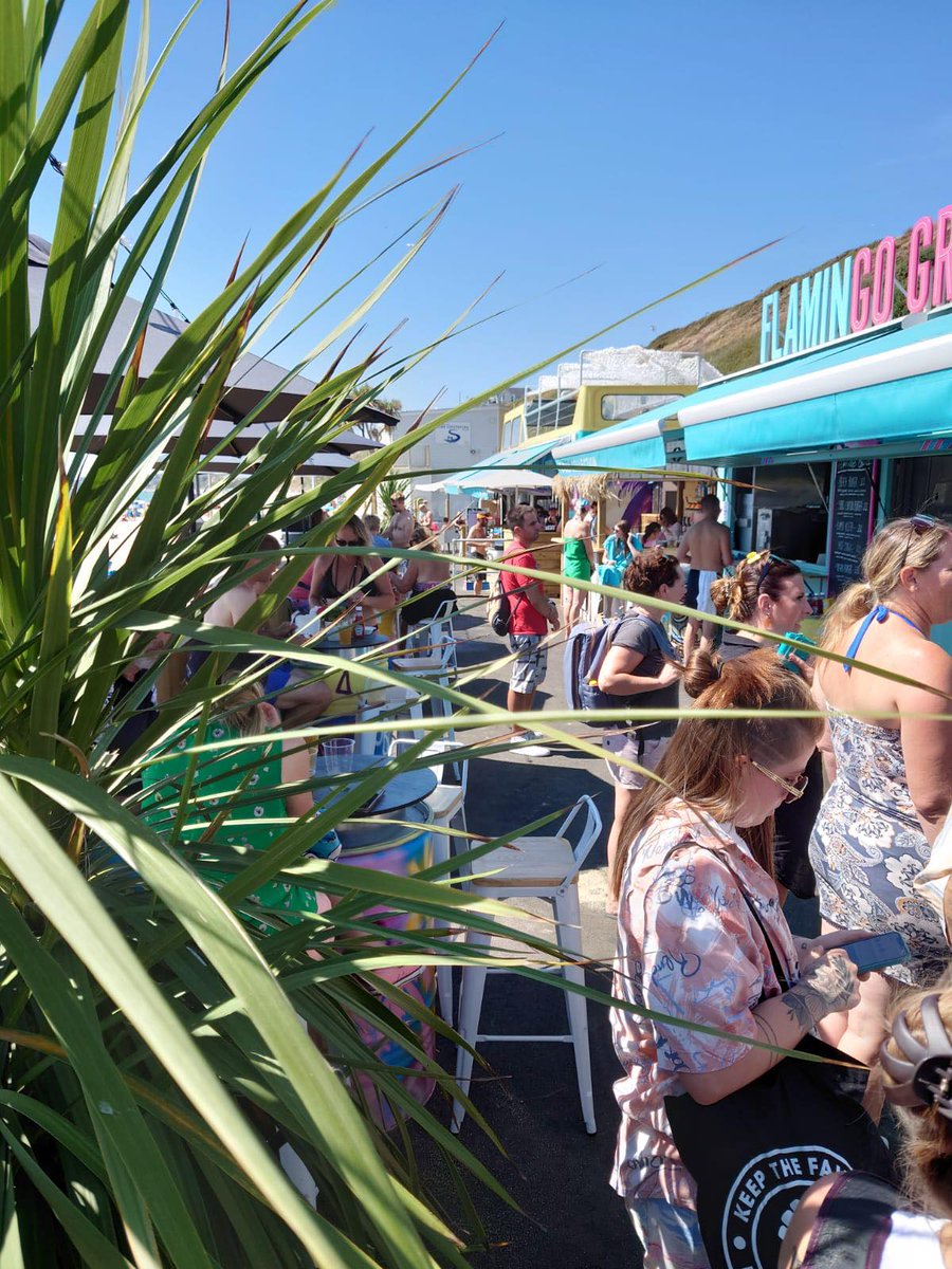 sobobeachclub's tweet photo. 🎶 SO Balearic with Brandon Block from 2pm! 😎 
Bound to be another busy one, so grab your spot early 🙌 
.
.
#southbourne #lovesouthbourne #sobobeach https://t.co/p5bLIDpL8m
