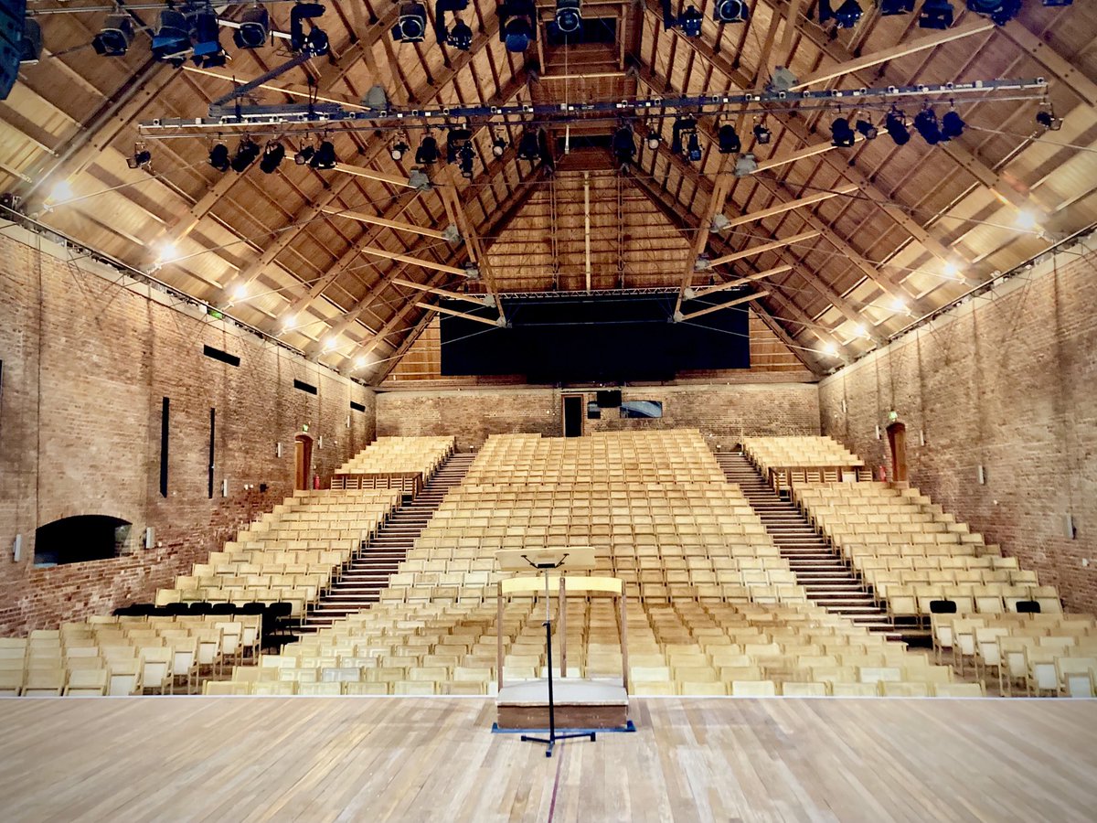 Timothy_Redmond's tweet photo. Total pleasure to be back at @SnapeMaltings last night for an evening of film classics with the @rpoonline - what an absolutely gorgeous hall this is to play in! #snapeproms https://t.co/adIrt3Y3Lw