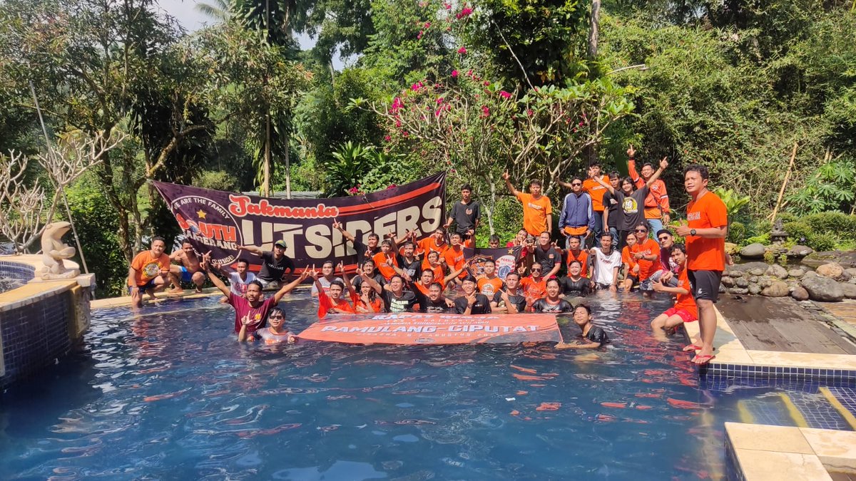 _JSTigaraksa's tweet photo. Raker Jakmania Korwil Pamulang-Ciputat
Cisarua, 6-7 Agustus 2022
#PersijaSelamanya #TigerBorder #JST https://t.co/1SSmcHIBct