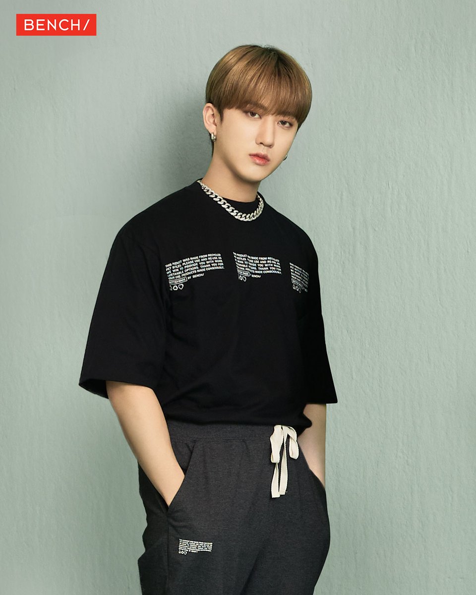 skzukraine's tweet photo. 📸Оновлення акаунту @/benchtm 

Вітаємо з Днем Народження нашого #GlobalBENCHSetter, співака @Stray_Kids, який також сам пише пісні, Чанбіна! Продовжуй чарувати усіх своїх філіппінських Стей!💖🥳
��адсилаємо багато любові від усієї вашої родини BENCH. 💓

 #StrayKids #스트레이키즈 https://t.co/3XqUwwZ46K