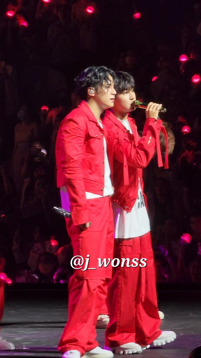 mary 💜 svt ✨️ tweet media